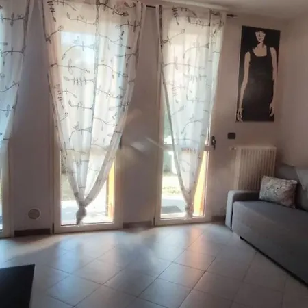 Glamour House, Comoda A Tutti I Servizi Апартаменты Парма