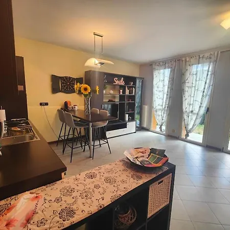 Glamour House, Comoda A Tutti I Servizi Apartment