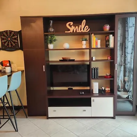 Glamour House, Comoda A Tutti I Servizi * Parma