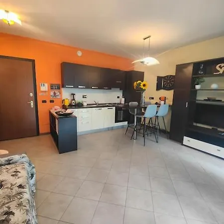 Glamour House, Comoda A Tutti I Servizi *