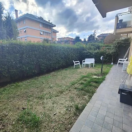 Glamour House, Comoda A Tutti I Servizi Apartment