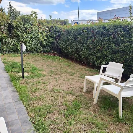 Glamour House, Comoda A Tutti I Servizi * Parma