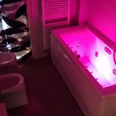 Apartment Glamour House, Comoda A Tutti I Servizi *