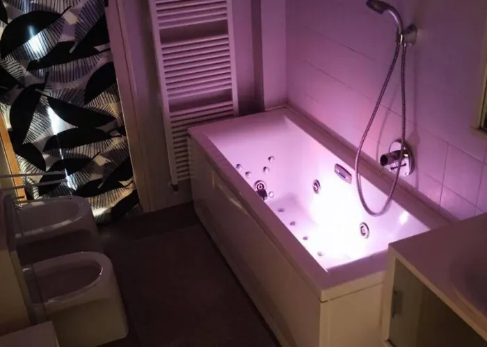 Glamour House, Comoda A Tutti I Servizi Apartment *