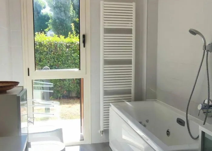 Apartment Glamour House, Comoda A Tutti I Servizi Parma