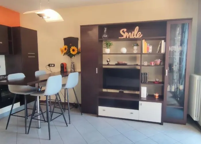 Glamour House, Comoda A Tutti I Servizi Parma