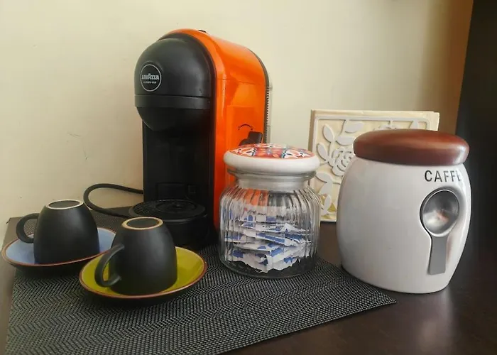 Glamour House, Comoda A Tutti I Servizi Parma