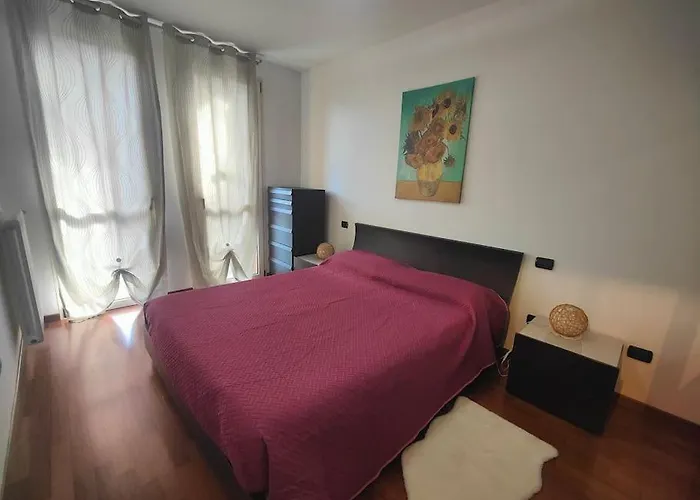 Glamour House, Comoda A Tutti I Servizi *