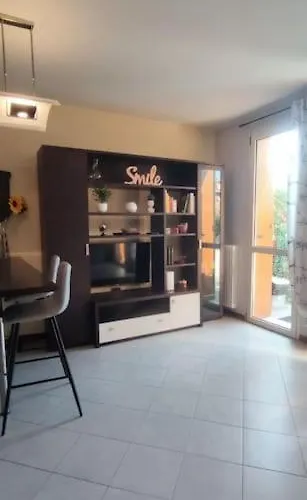 Apartment Glamour House, Comoda A Tutti I Servizi Parma